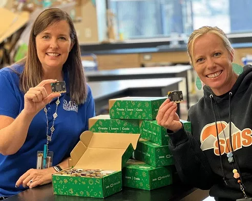 Teachers with HTU Micro:bit kits